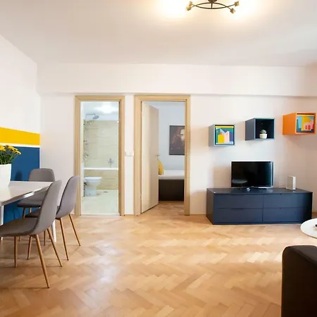 Old Town Apartments Doamnei St *